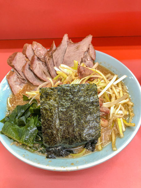 「背脂ラーメン（味噌変更）＋ネギW＋チャーシュー+半ライス」@ラーメンショップ 石川店の写真
