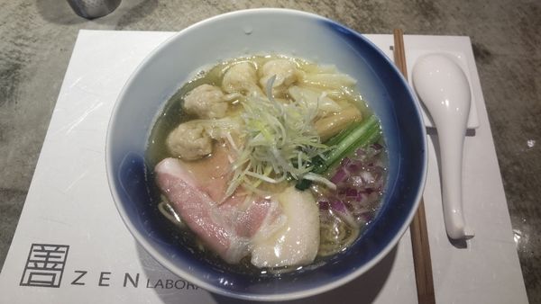 「中華そば 雲吞」@ZEN LABORATORYの写真