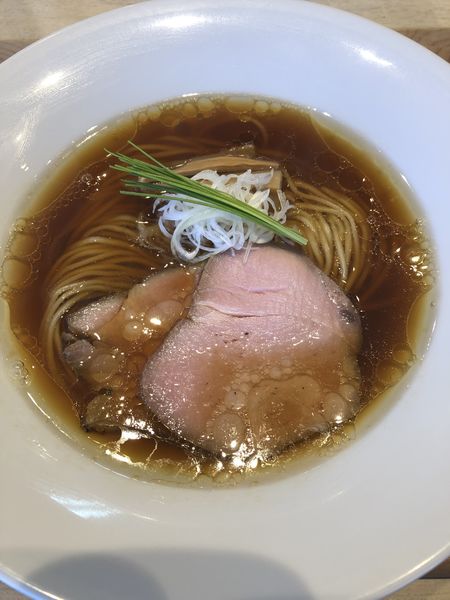 「地鶏としじみの中華蕎麦(醤油)1000円」@宍道湖しじみ中華蕎麦 琥珀 東京本店の写真