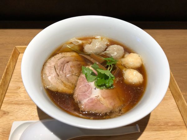 「らぁ麺 醤油」@らぁ麺や 嶋の写真