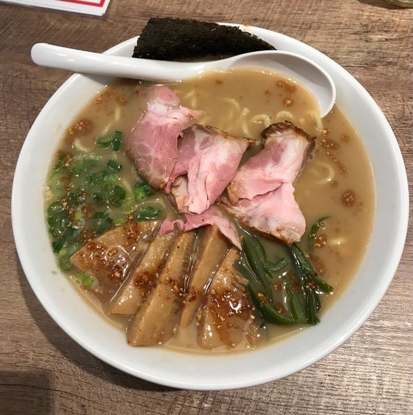 「七志ラーメン　大盛り」@七志 町田店の写真