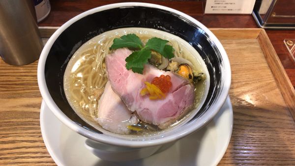 「貝とムール貝の汐そば980円」@麺処しろくろの写真