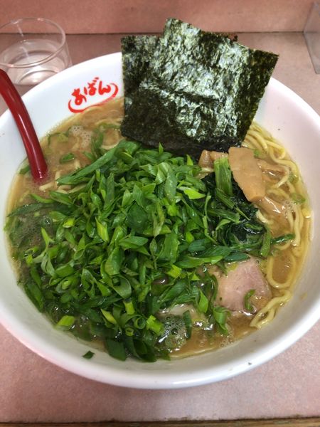 「青ねぎラーメン(大盛り)」@横浜ラーメン あばん 上尾西口駅前店の写真
