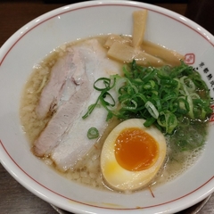 京都熟成細麺 らぁ～めん京 祇園本店の画像
