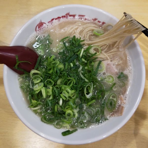 「ラーメン(680円)」@イナヅマラーメンの写真
