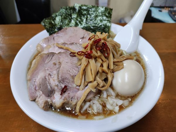 「醤油ラーメン特製トッピング」@自家製手打ちラー麺 Do-jinの写真