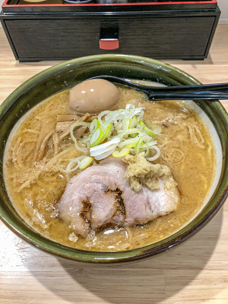 「味噌ラーメン+味玉」@ラーメン郷の写真