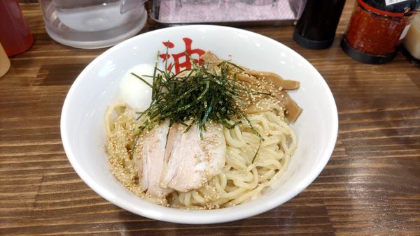 「半熟玉子油そば（８８０円+大盛５０円）」@きりん寺 高田馬場店の写真