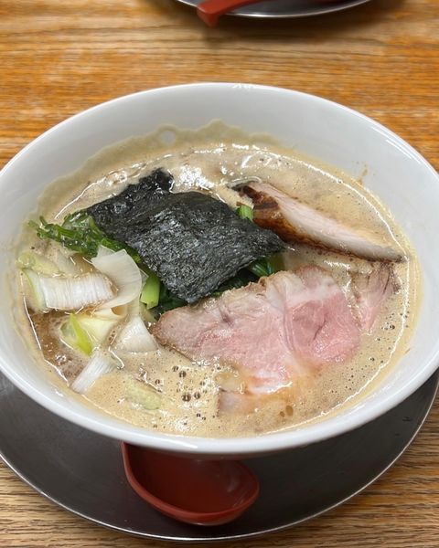 「濃厚とんこつ醤油」@栃木中華そば 神志の写真