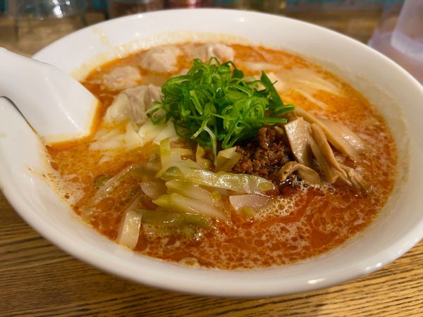 「ワンタン担々メン」@支那ソバ おさだの写真