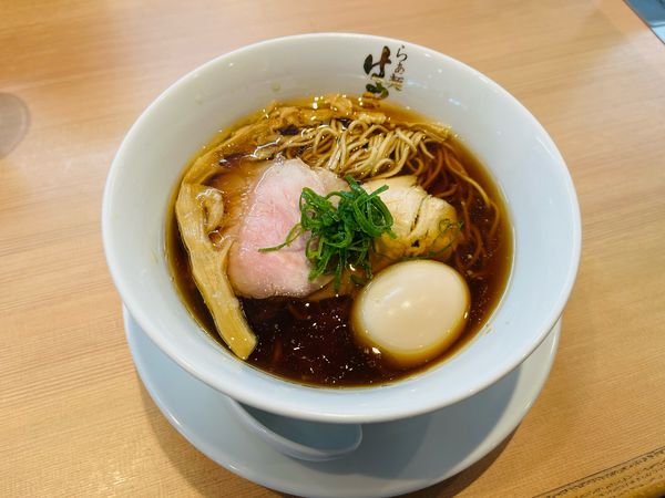 「味玉醤油らぁ麺」@らぁ麺はやし田 南船橋店の写真