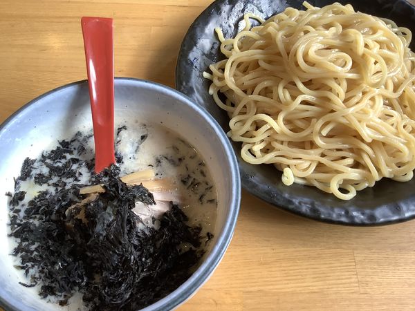 「塩つけ麺　中盛　＋　岩海苔」@つけ麺 ががちゃい 中山店の写真