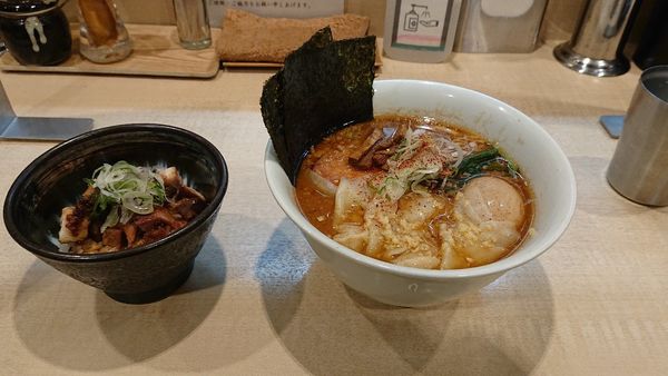 「特製味噌ラーメン 肉ごはん」@麺処 秋もとの写真