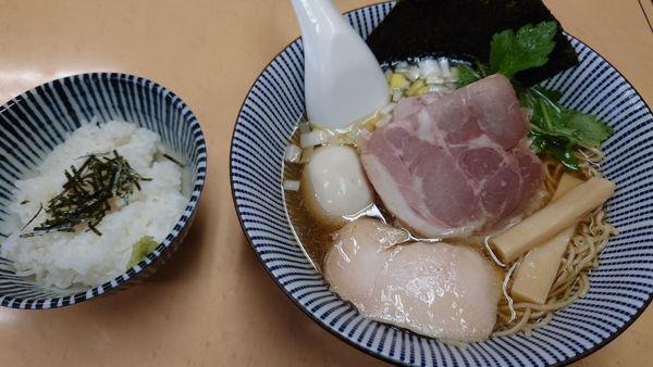 「特製白醤油+割めし」@中華そば よしかわの写真