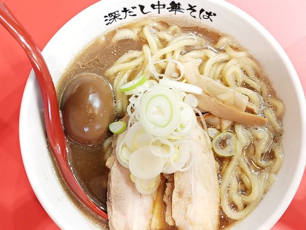 「深だし中華そば＋とろ～り半熟玉子」@駅ラーメン 深だし中華そばの写真