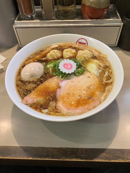 「特中華そば(大) ￥1,150-」@横浜中華そば 維新商店の写真