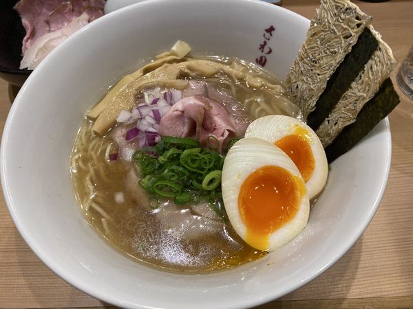 「特製炭火焼鯵煮干塩そば+チャーシュー」@らぁ麺 さわ田の写真