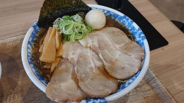 「特製煮干醤油ラーメン　大盛」@凌駕IDEA イオンモール松本店の写真