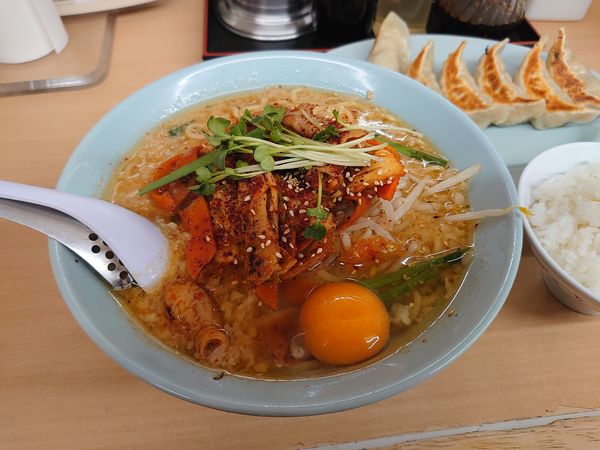 「豚モツキムチ味噌ラーメン」@くるまやラーメン 箕輪店の写真