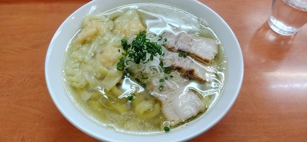 「海老ワンタンメン（大盛）」@日陰の写真