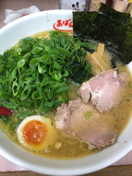 「青ネギラーメン(大盛り)」@横浜ラーメン あばん 上尾西口駅前店の写真