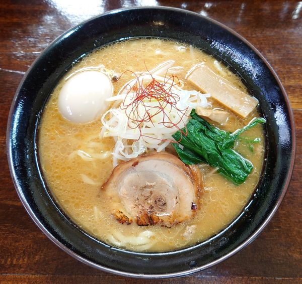 「【限定】手揉み味噌ラーメン＋味玉」@麺処 むら井の写真