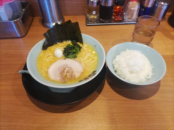 「ラーメン」@町田商店 所沢店の写真