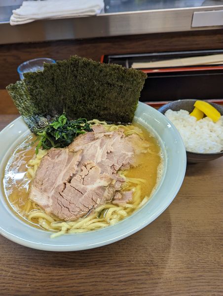「大ラーメン+チャーシュー+のり+ライス」@寿々㐂家の写真