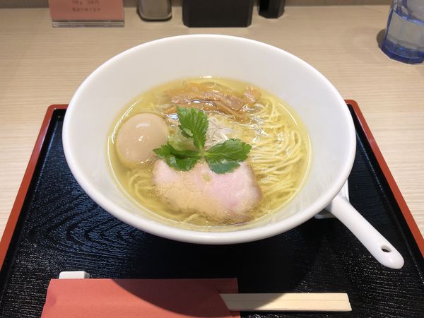 「地鶏中華そば（塩）850円 + クーポン味玉」@中華そば なかはらの写真