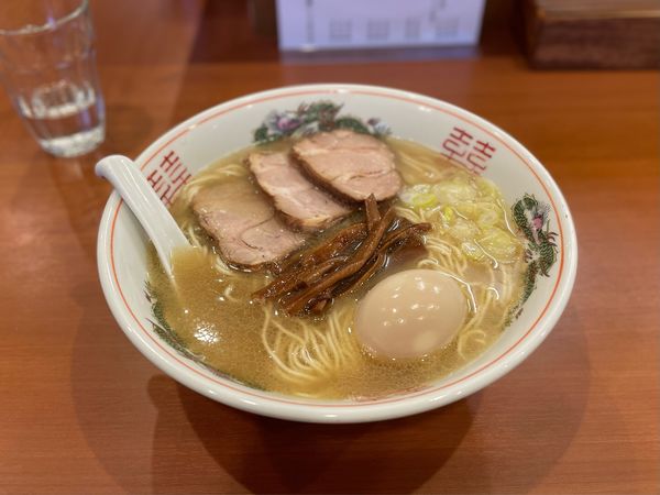 「塩麹そば（大）¥850、焼豚¥200、味玉¥100」@中華そば さとう 元町店の写真