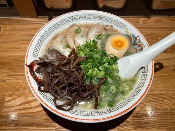 「特製ラーメン」@博多ラーメン でぶちゃん 高田馬場本店の写真