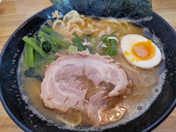 「濃厚らーめん（醤油)」@麺屋 さくらの写真