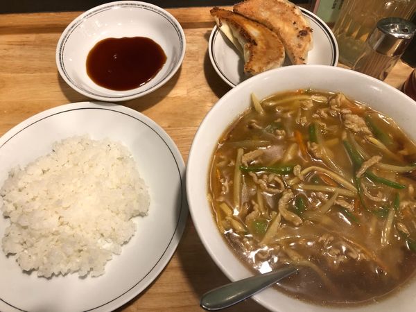 「カレーラーメンと餃子」@昇龍の写真