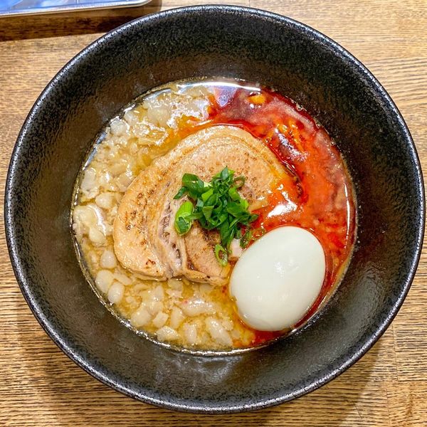 「背脂坦々麺 ¥1,000 味玉 ¥0（クーポン）」@中華そば 麺壁九年 本店の写真