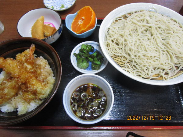 「もり蕎麦と天丼ランチセット 1000円」@そば処 初味の写真