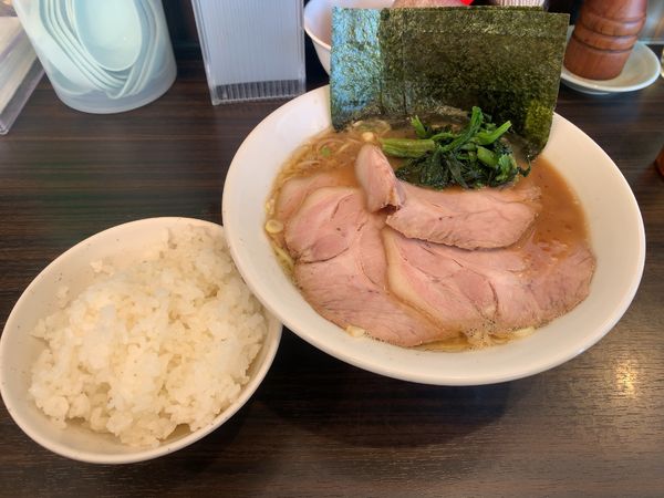 「ライトチャーシュー＋半ライス」@横浜らーめん 寿三家の写真