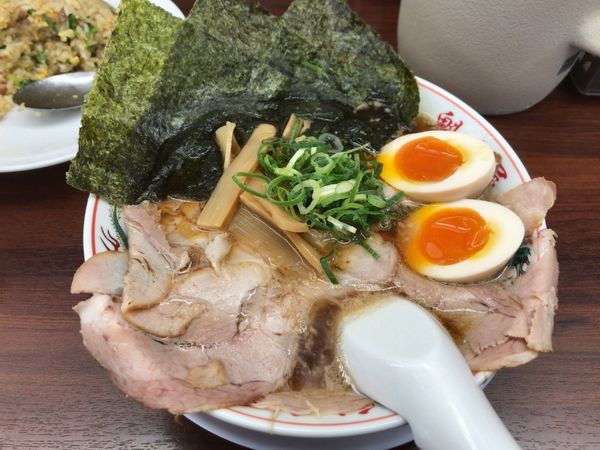 「特製醤油全部のせラーメン」@京都北白川 ラーメン魁力屋 茂原店の写真