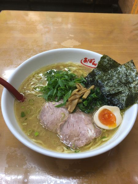 「ラーメン(大盛り)」@横浜ラーメン あばん 上尾西口駅前店の写真