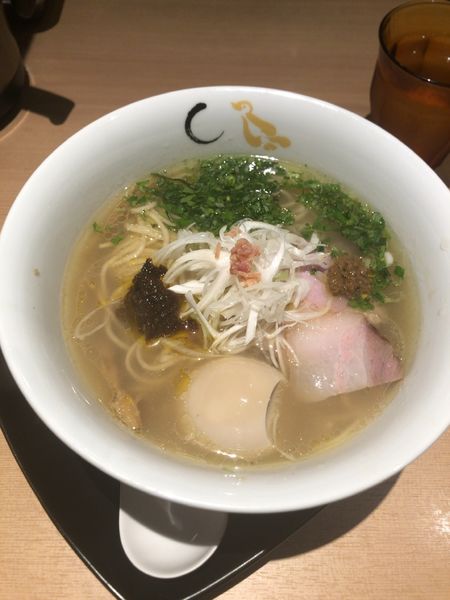 「塩そば」@SOBAHOUSE 金色不如帰 新宿御苑本店の写真