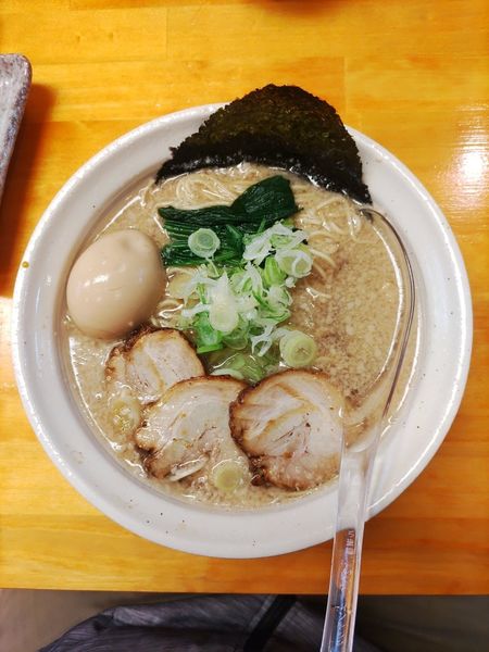 「特製背脂醤油  ﾒﾝﾏ抜き」@麺処 諭吉 筑西玉戸店の写真