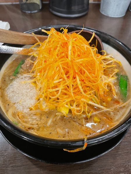 「赤ネギラーメン980円」@味噌ラーメン専門店 日月堂 南流山店の写真