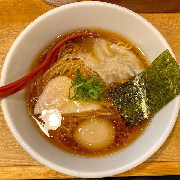 「とろ玉丸鶏醤油らーめん ¥950」@麺屋正路の写真
