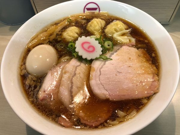 「特中華そば大1150円」@横浜中華そば 維新商店の写真