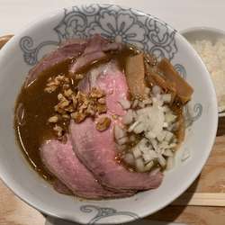 濃厚煮干しそば 900円+チャーシュー