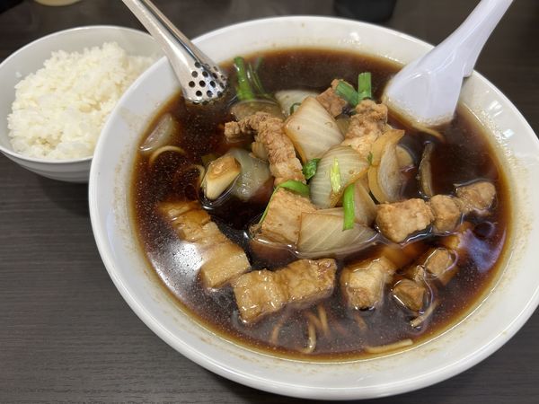 「スタ満ライト900円＋小ライス(サービス)」@元祖スタミナ満点らーめんすず鬼 狭山ヶ丘分店の写真