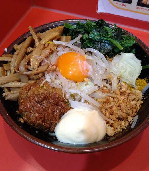 「辛いまぜそばミニ+ピリ辛メンマ､ほうれん草､マヨネーズ」@麺屋 桐龍 久喜店の写真