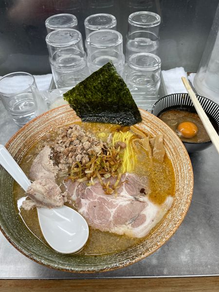 「鮟肝出汁塩大盛り＋イカ肝ソース×2」@覆麺 智の写真