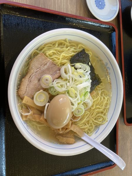 「塩ラーメン大盛り　味玉」@福しん 坂戸八幡店の写真