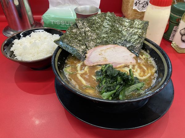 「ラーメン ライス」@IEKEI_TOKYO 王道家直系の写真
