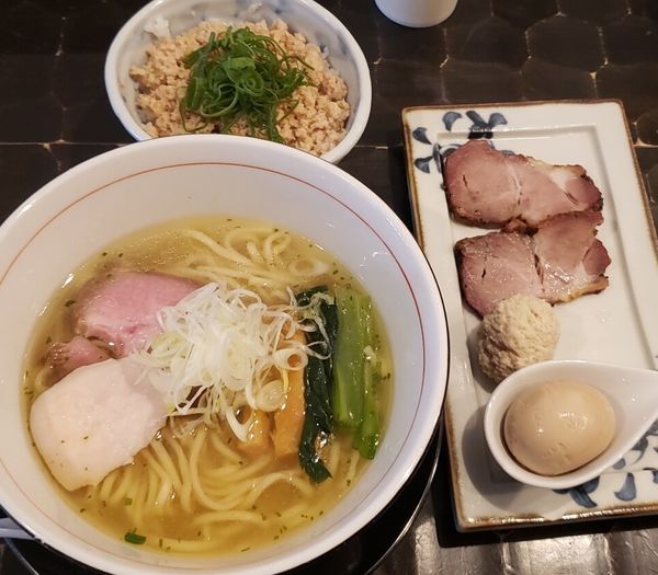 「【限定】一周年限定ラーメンセット ￥1,500」@特級鶏蕎麦 龍介 もてぎの写真